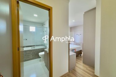 Apartamento &agrave; venda - 140m&sup2; - Centro