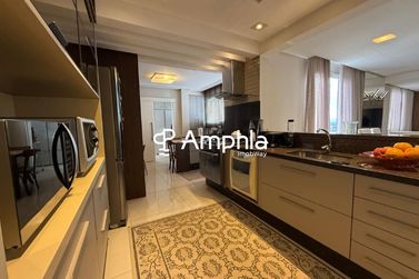 Apartamento &agrave; venda - 220m&sup2; - Centro