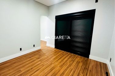 Sobrado &agrave; venda - 245m&sup2; - VILA INDUSTRIAL