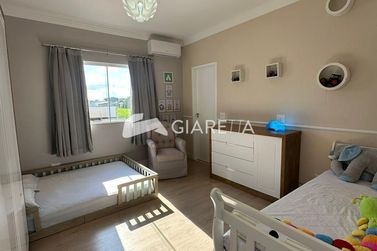Sobrado &agrave; venda - 251m&sup2; - JARDIM GISELA