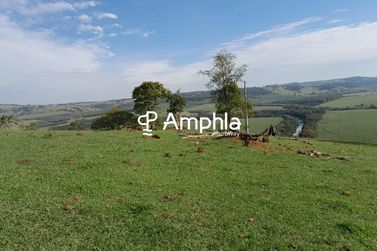 Ch&aacute;cara &agrave; venda - 121000m&sup2; - &Aacute;rea Rural