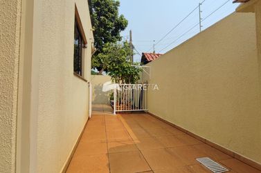 Sobrado &agrave; venda - 135m&sup2; - JARDIM GISELA