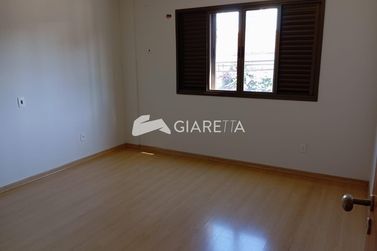 Apartamento &agrave; venda - 94m&sup2; - CENTRO