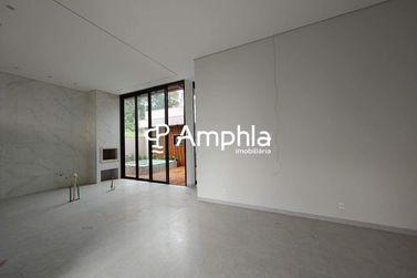 Casa &agrave; venda - 207m&sup2; - Recanto Tropical