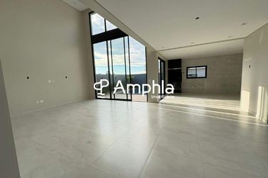 Sobrado &agrave; venda - 294m&sup2; - Cascavel Velho