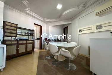 Apartamento &agrave; venda - 113m&sup2; - Centro