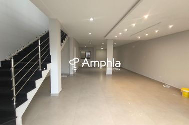 Sobrado &agrave; venda - 306m&sup2; - Maria Luiza