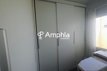 Sobrado &agrave; venda - 100m&sup2; - Santa Cruz