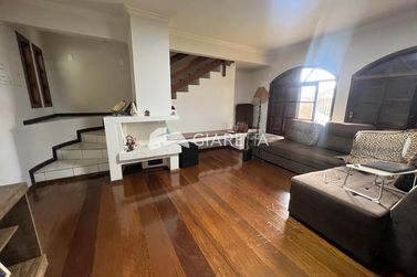 Casa &agrave; venda - 428m&sup2; - VILA INDUSTRIAL