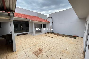 Casa para alugar - 150m&sup2; - JARDIM COOPAGRO