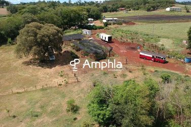Ch&aacute;cara &agrave; venda - 70180m&sup2; - Centro
