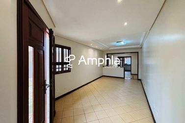 Casa &agrave; venda - 285m&sup2; - Recanto Tropical