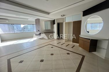 Apartamento para alugar - 234m&sup2; - CENTRO