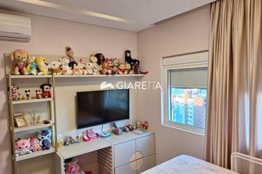 Apartamento &agrave; venda - 137m&sup2; - CENTRO
