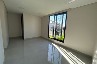 Sobrado &agrave; venda - 200m&sup2; - Maria Luiza