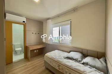Apartamento &agrave; venda - 140m&sup2; - Centro