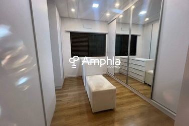 Apartamento &agrave; venda - 220m&sup2; - Centro
