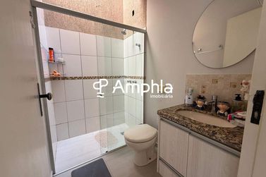 Sobrado &agrave; venda - 122m&sup2; - Regi&atilde;o do Lago