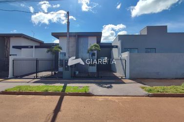 Casa &agrave; venda - 68m&sup2; - JARDIM PINHEIRINHO