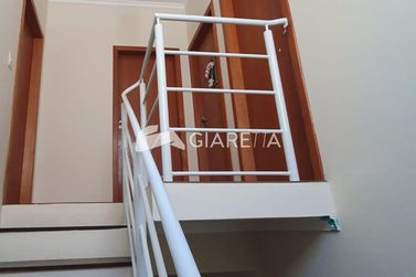 Sobrado &agrave; venda - 240m&sup2; - JARDIM PARIZOTTO