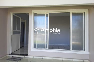 Casa &agrave; venda - 200m&sup2; - Centro