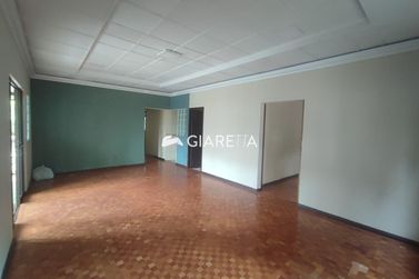 Casa para alugar - 212m&sup2; - CENTRO