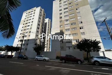 Apartamento &agrave; venda - 74m&sup2; - Centro