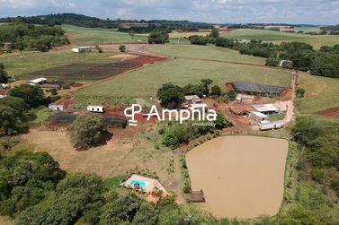 Ch&aacute;cara &agrave; venda - 70180m&sup2; - Centro