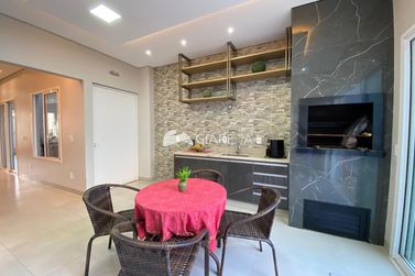 Sobrado &agrave; venda - 168m&sup2; - JARDIM GISELA