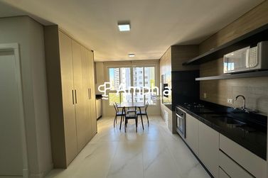 Apartamento &agrave; venda - 63m&sup2; - Centro