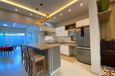 Sobrado &agrave; venda - 168m&sup2; - JARDIM GISELA