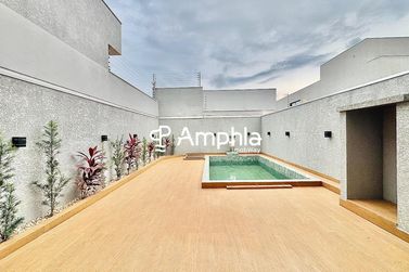 Sobrado &agrave; venda - 217m&sup2; - Recanto Tropical