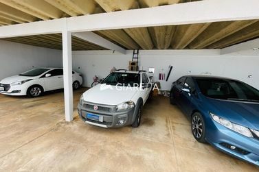 Apartamento &agrave; venda - 137m&sup2; - CENTRO