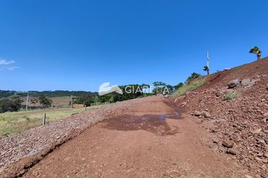 Ch&aacute;cara &agrave; venda - 20000m&sup2; - QUATRO PONTES