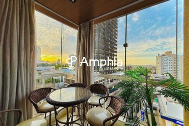 Apartamento &agrave; venda - 231m&sup2; - Centro