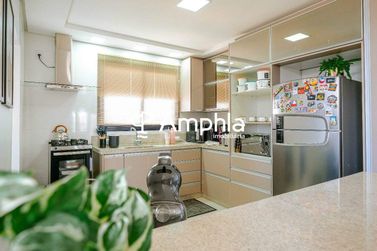 Apartamento &agrave; venda - 131m&sup2; - Centro