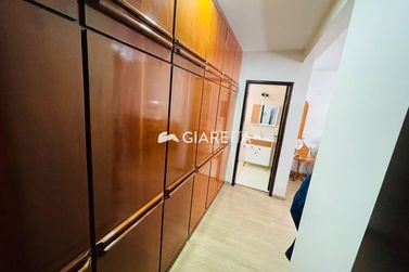 Apartamento &agrave; venda - 137m&sup2; - CENTRO