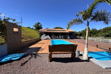 Ch&aacute;cara para alugar - 194m&sup2; - ZONA RURAL
