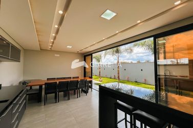 Casa &agrave; venda - 160m&sup2; - JARDIM GISELA