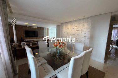 Apartamento &agrave; venda - 220m&sup2; - Centro