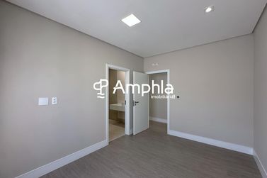 Casa &agrave; venda - 230m&sup2; - Recanto Tropical