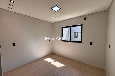 Casa &agrave; venda - 100m&sup2; - JARDIM PARIZOTTO