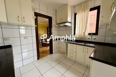 Apartamento &agrave; venda - 112m&sup2; - Centro