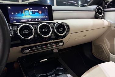 Mercedes-Benz A
