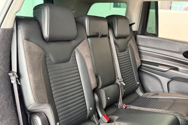 Jeep Commander