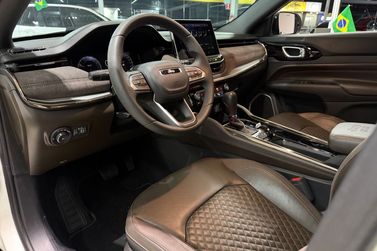 Jeep Commander
