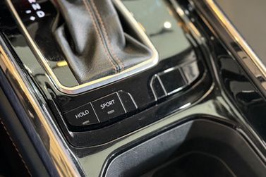 Jeep Commander