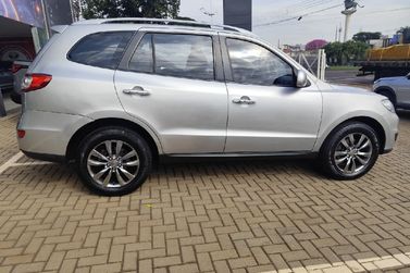 Hyundai Santa