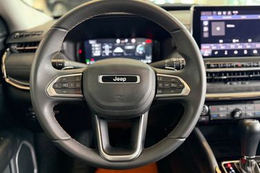 Jeep Commander