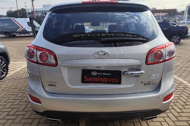 Hyundai Santa